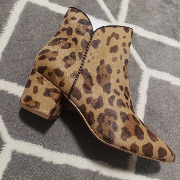 BNWB▪︎Cole Haan▪︎Elyse Ankle Boots - Picture 5 of 8